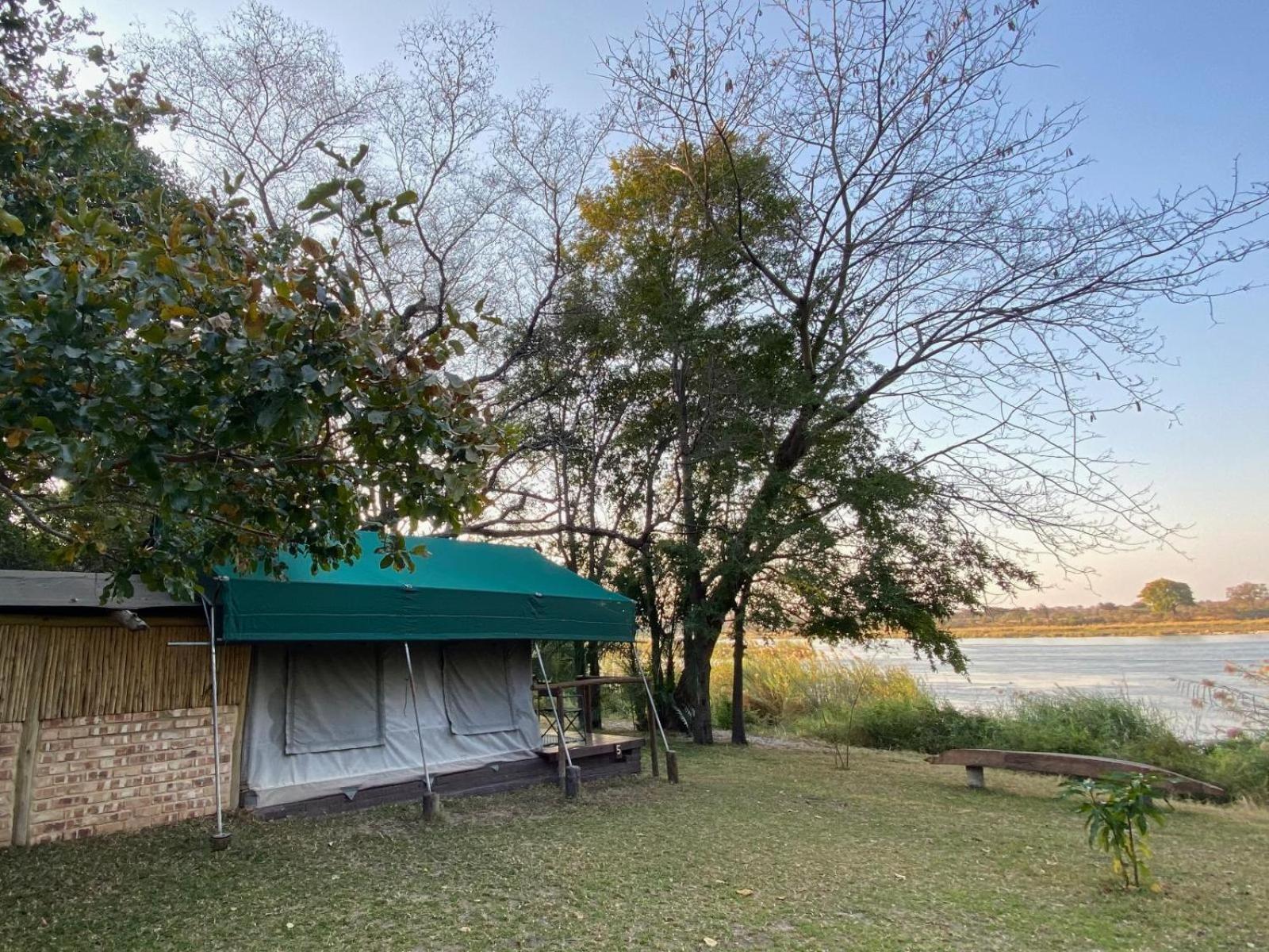 Ndhovu Safari Lodge Mahango Экстерьер фото