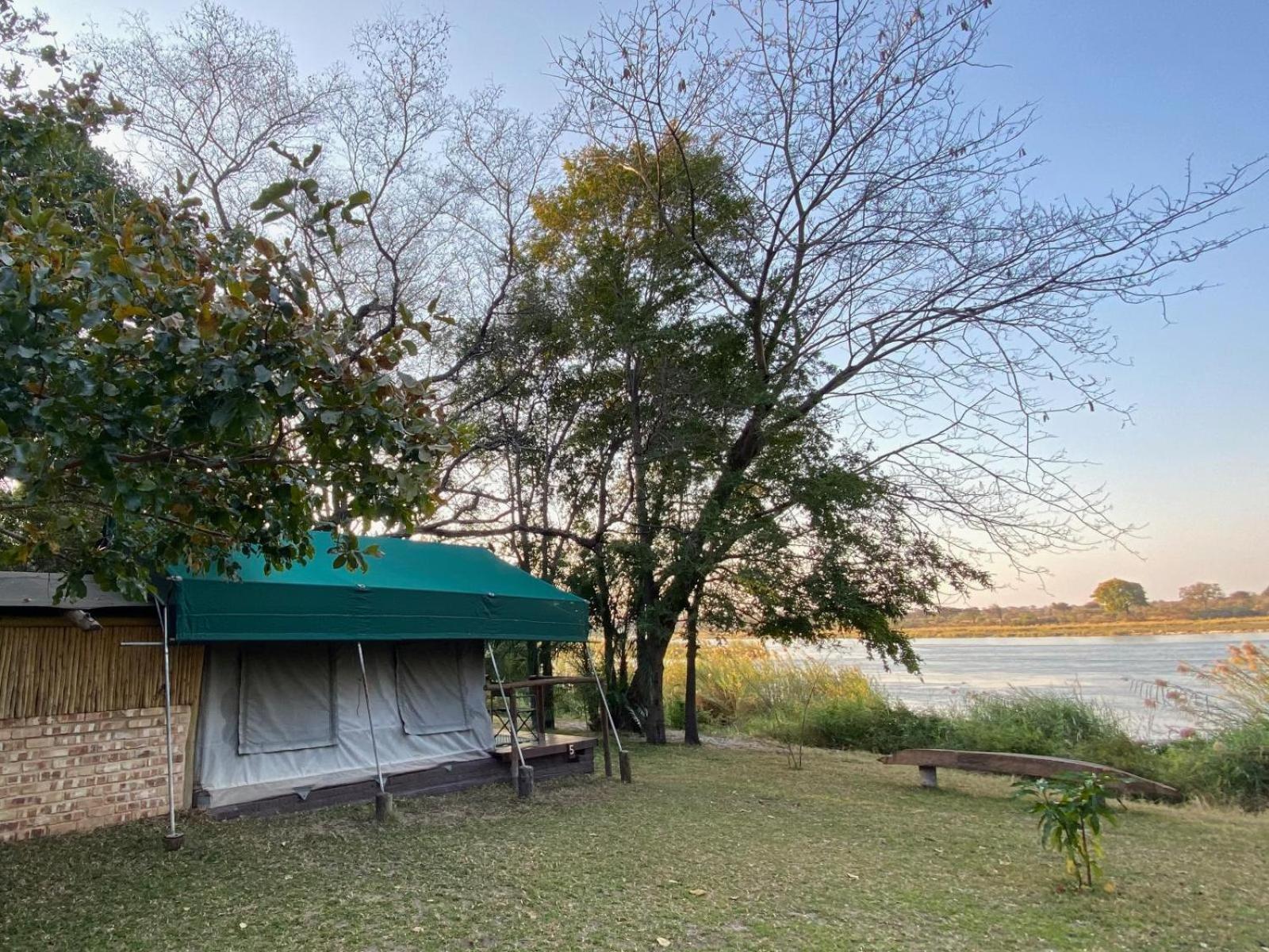 Ndhovu Safari Lodge Mahango Экстерьер фото
